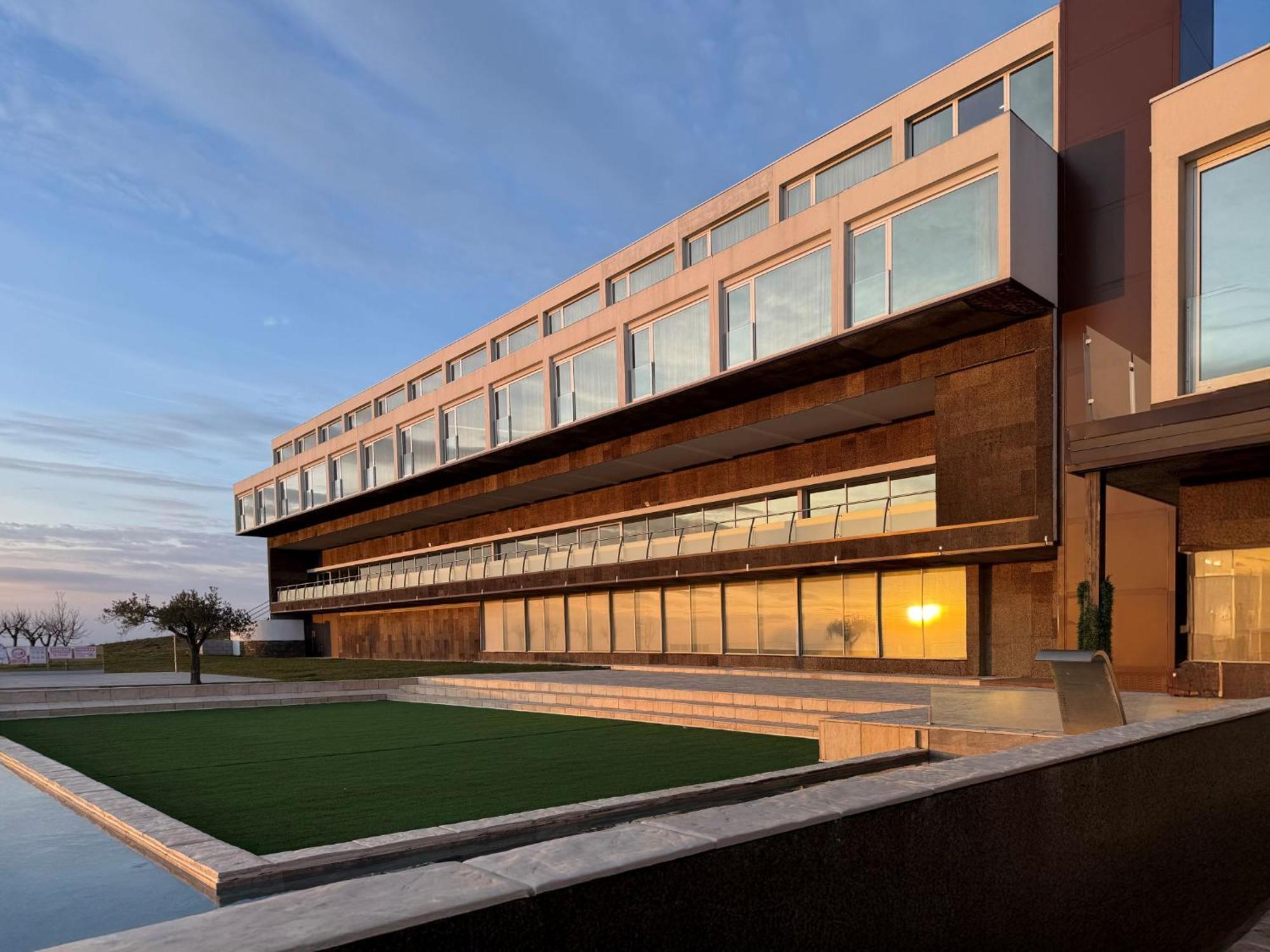 Oca Douro Valley Hotel And Spa Sambade Exterior foto
