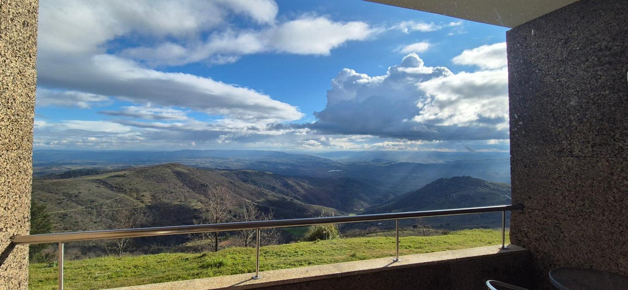 Oca Douro Valley Hotel And Spa Sambade Exterior foto